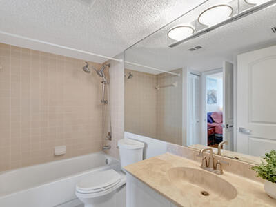 8200 Lakeshore Drive, Hypoluxo, FL 33462