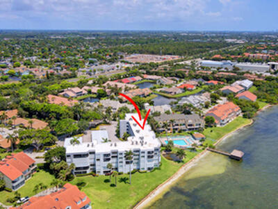 8200 Lakeshore Drive, Hypoluxo, FL 33462