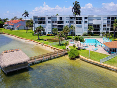 8200 Lakeshore Drive, Hypoluxo, FL 33462