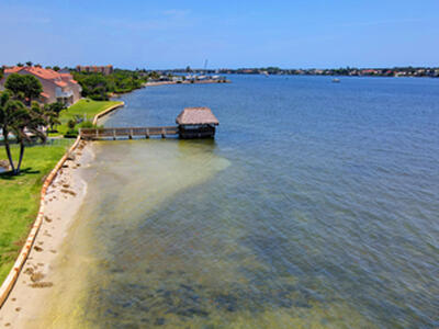 8200 Lakeshore Drive, Hypoluxo, FL 33462