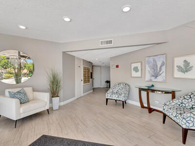 8200 Lakeshore Drive, Hypoluxo, FL 33462