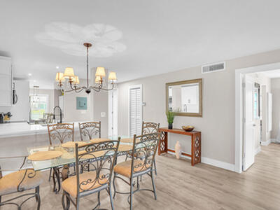 13719 Via Aurora Way, Delray Beach, FL 33484