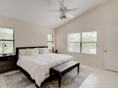 5915 Parkwalk Drive, Boynton Beach, FL 33472