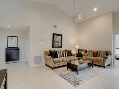 5915 Parkwalk Drive, Boynton Beach, FL 33472