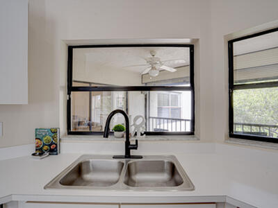 5915 Parkwalk Drive, Boynton Beach, FL 33472