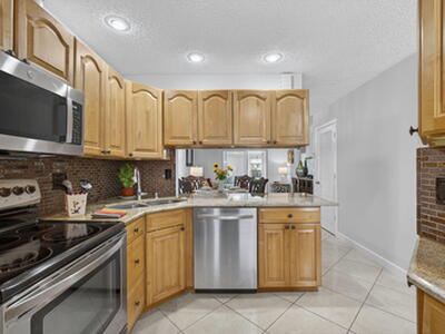 3402 Theo Way, West Palm Beach, FL 33417