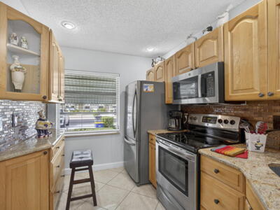 3402 Theo Way, West Palm Beach, FL 33417