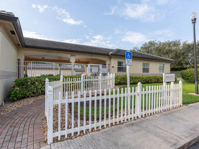 2040 Greenview Shores Boulevard, Wellington, FL 33414