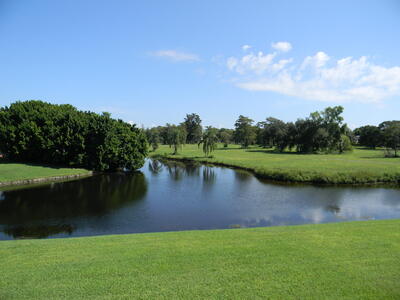 2040 Greenview Shores Boulevard, Wellington, FL 33414