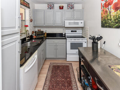 477 Lake Dora Drive, West Palm Beach, FL 33411