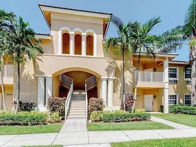 8356 Mulligan Circle, Port Saint Lucie, FL 34986