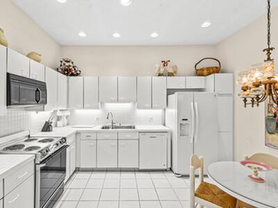 5184 Lake Catalina Drive