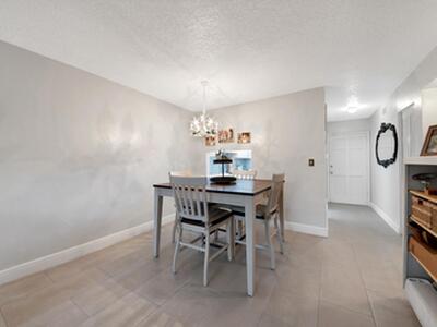 2812 S Garden Drive, Lake Worth, FL 33461