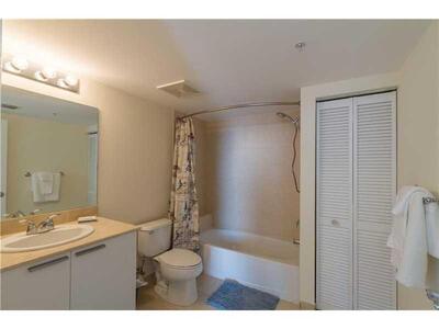 16699 Collins Avenue, Sunny Isles Beach, FL 33160