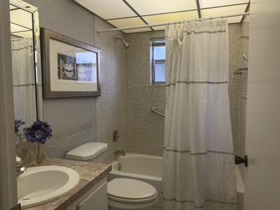 441 Burgundy J, Delray Beach, FL 33484