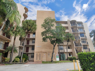 3400 Blue Lake Drive, Pompano Beach, FL 33064