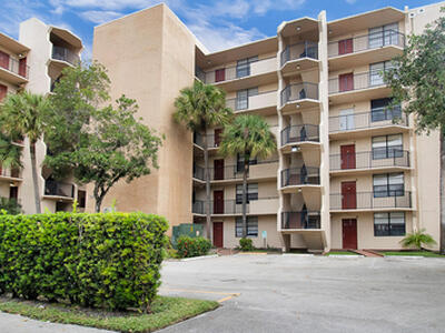 3400 Blue Lake Drive, Pompano Beach, FL 33064