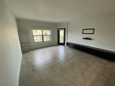 400 Uno Lago Drive, Juno Beach, FL 33408