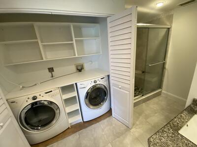 400 Uno Lago Drive, Juno Beach, FL 33408