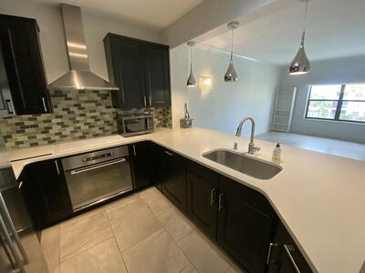 400 Uno Lago Drive, Juno Beach, FL 33408