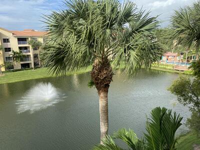 400 Uno Lago Drive, Juno Beach, FL 33408