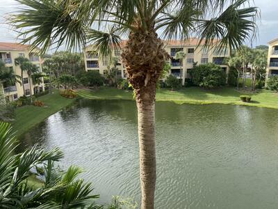 400 Uno Lago Drive, Juno Beach, FL 33408