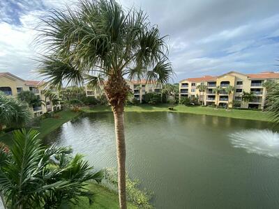 400 Uno Lago Drive, Juno Beach, FL 33408