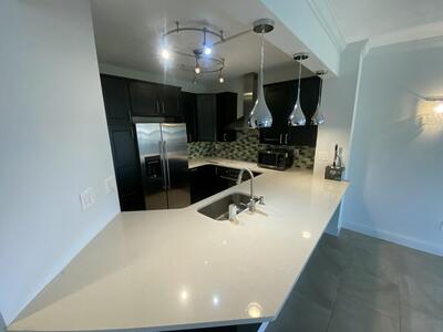 400 Uno Lago Drive, Juno Beach, FL 33408