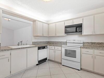 23315 SW 54th Way, Boca Raton, FL 33433