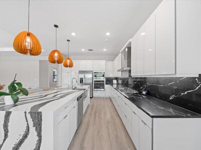 5577 Saint Armands Way, Westlake, FL 33470