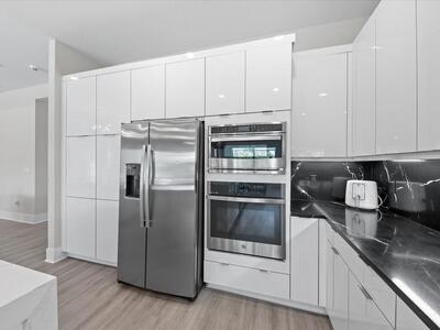 5577 Saint Armands Way, Westlake, FL 33470