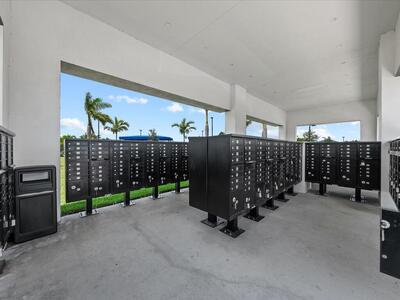 5577 Saint Armands Way, Westlake, FL 33470