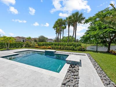 5577 Saint Armands Way, Westlake, FL 33470