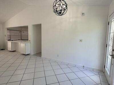 1686 SE Trumpet Lane, Port Saint Lucie, FL 34983