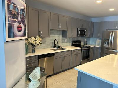 300 S Australian Avenue, West Palm Beach, FL 33401