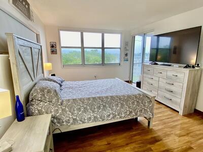 1750 NE 191st Street, Miami, FL 33179