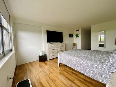 1750 NE 191st Street, Miami, FL 33179