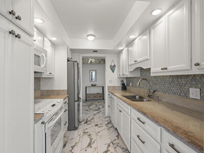 5550 N Ocean Drive, Singer Island, FL 33404