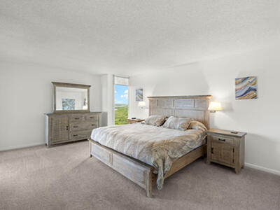 5550 N Ocean Drive, Singer Island, FL 33404