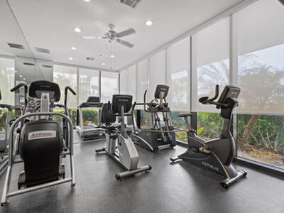 5550 N Ocean Drive, Singer Island, FL 33404