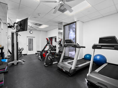 5550 N Ocean Drive, Singer Island, FL 33404