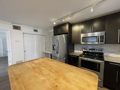 221 SE 1st Avenue, Boynton Beach, FL 33435