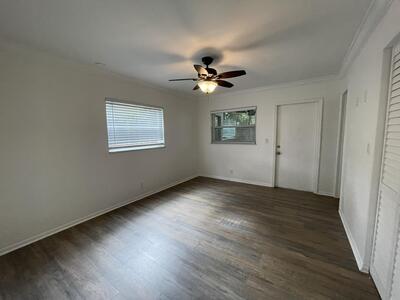 221 SE 1st Avenue, Boynton Beach, FL 33435