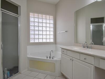 10265 Isle Wynd Court, Boynton Beach, FL 33437