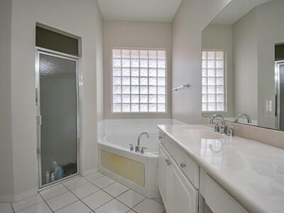 10265 Isle Wynd Court, Boynton Beach, FL 33437