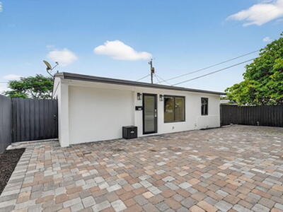 5008 Parker Avenue, West Palm Beach, FL 33405