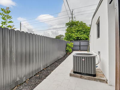 5008 Parker Avenue, West Palm Beach, FL 33405