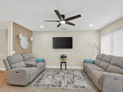 5008 Parker Avenue, West Palm Beach, FL 33405