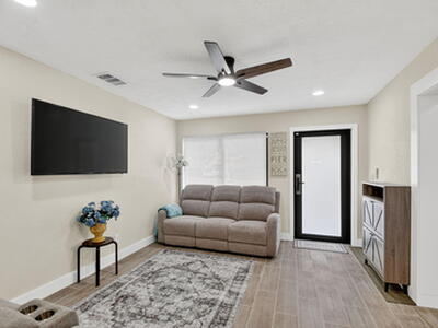 5008 Parker Avenue, West Palm Beach, FL 33405