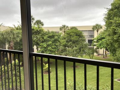 5130 Las Verdes Circle, Delray Beach, FL 33484